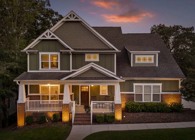 Property at 912 Overman St, Chattanooga, TN 37405, 4 beds, 3.5 baths