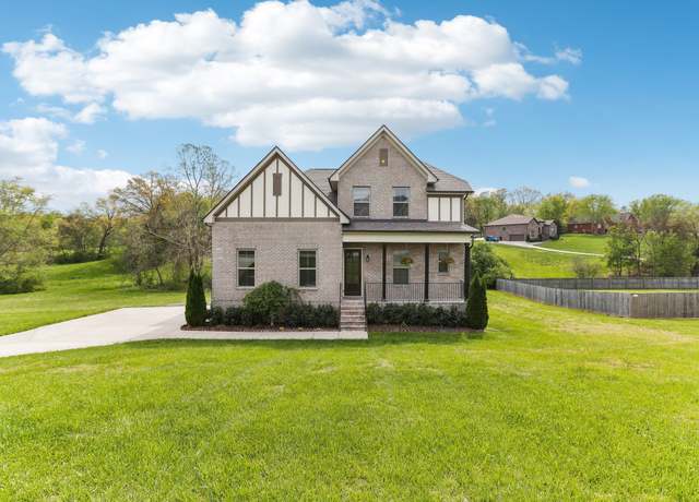 Property at 1025 Glover Hills Dr, Springfield, TN 37172, 3 beds, 2.5 baths