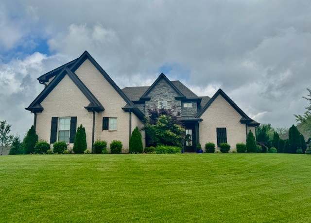 Property at 2097 Hawkwell Cir, Hendersonville, TN 37075, 4 beds, 3 baths