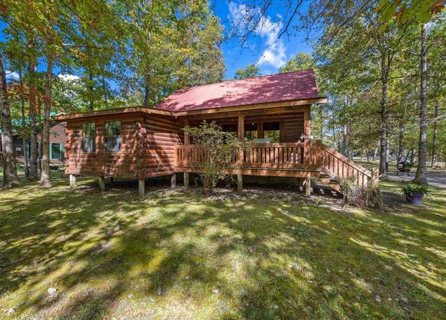 Property at 103 Hundred Oaks Loop, Jamestown, TN 38556, 2 beds, 2 baths