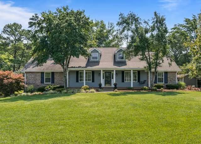 Property at 1111 Chickasaw Dr, Brentwood, TN 37027, 4 beds, 3 baths