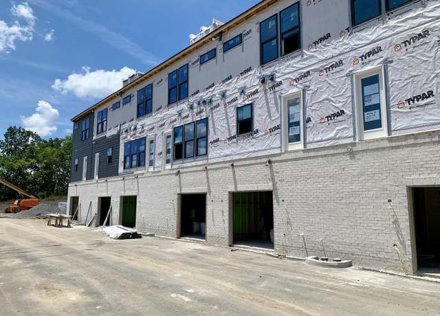 Property at 526 Cityscape Dr, Nashville, TN 37218, 2 beds, 2.5 baths
