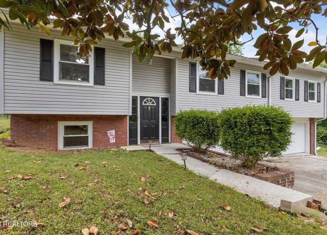 Property at 216 Cox Rd, Loudon, TN 37774, 4 beds, 3 baths