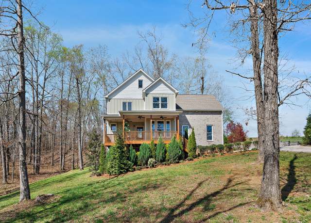 Property at 502 Aberdeen Way, Burns, TN 37029, 4 beds, 2.5 baths