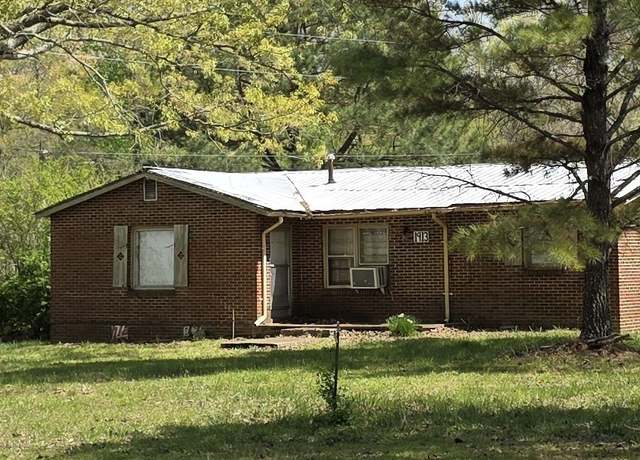 Property at 1913 W Lincoln St, Tullahoma, TN 37388, 2 beds, 1 bath