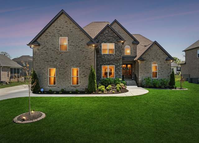 Property at 614 Reichert Ct, Murfreesboro, TN 37130, 5 beds, 4 baths