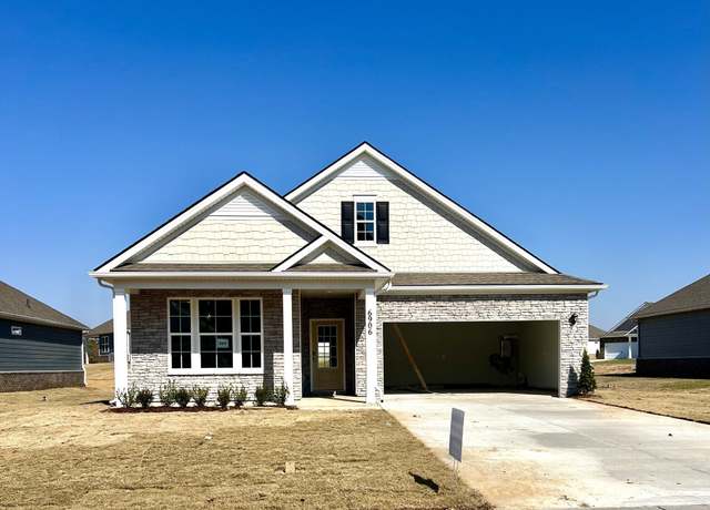 Property at 1035 Camelia Dr, White House, TN 37188, 3 beds, 2 baths