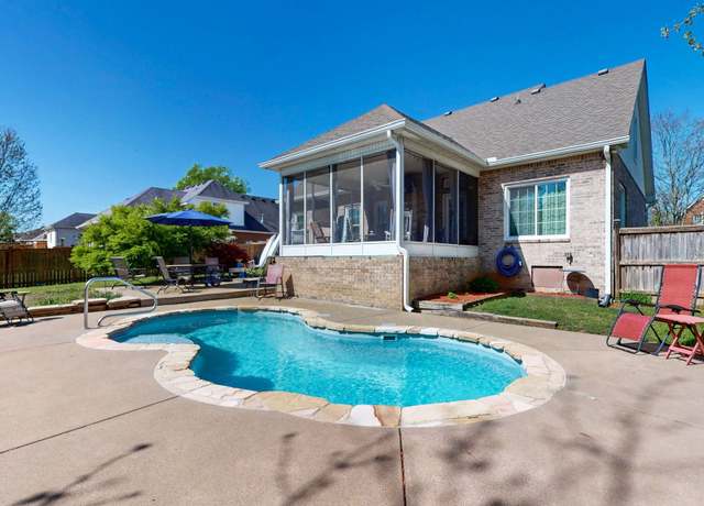 Property at 3084 Vicwood Dr, Murfreesboro, TN 37128, 3 beds, 2.5 baths