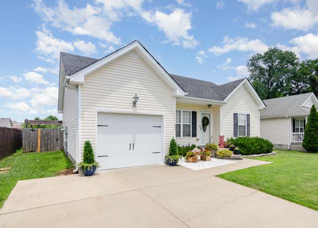 Property at 693 Sly Fox Dr, Clarksville, TN 37040, 3 beds, 2 baths