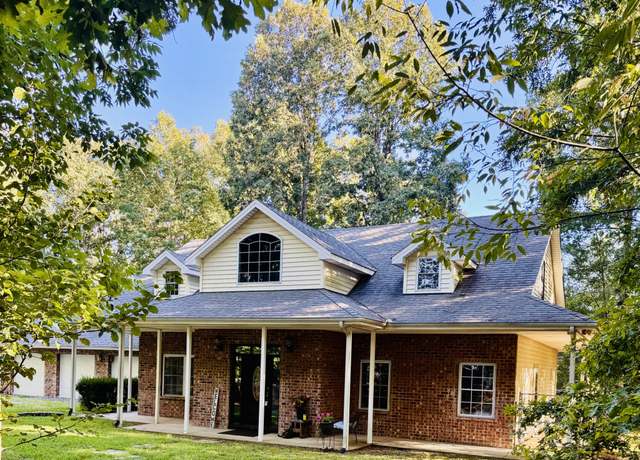 Property at 4981 Highway 70 W, Dickson, TN 37055, 3 beds, 2.5 baths
