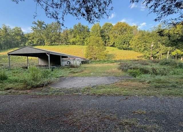 Property at 29 Patterson Ln, Pleasant Shade, TN 37145