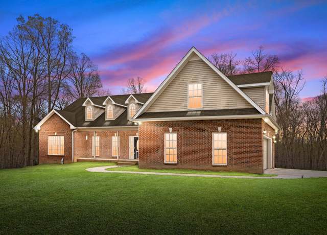 Property at 121 Meadow Ln, Dover, TN 37058, 3 beds, 2.5 baths