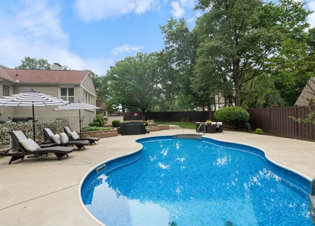 Property at 6239 Bresslyn Rd, Nashville, TN 37205, 4 beds, 4 baths