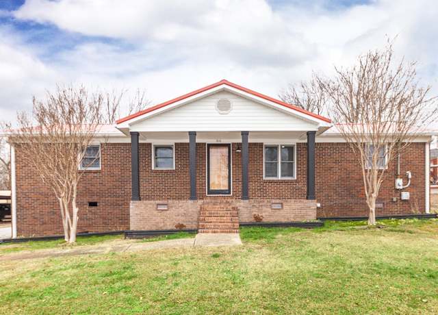 Property at 610 Forrest St, Lewisburg, TN 37091, 4 beds, 2 baths
