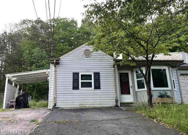 Property at 7644 Chatham Cir, Knoxville, TN 37909, 3 beds, 2 baths