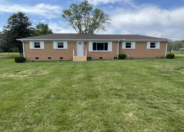 Property at 7274 Jim Cummings Hwy, Bradyville, TN 37026, 3 beds, 2 baths