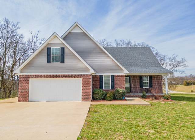 Property at 122 Lookout Ln, Pulaski, TN 38478, 3 beds, 2 baths