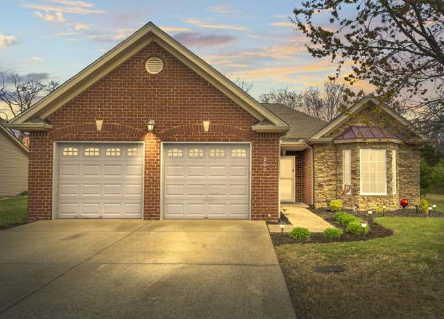 Property at 200 Blossom Ct, White House, TN 37188, 3 beds, 2 baths