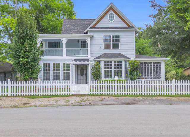 Property at 3707 13th Ave, Chattanooga, TN 37407, 4 beds, 2.5 baths