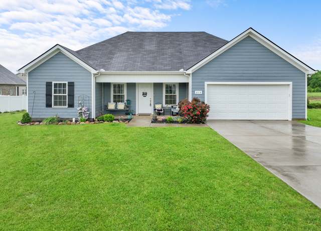 Property at 215 Mimosa Dr, Decherd, TN 37324, 3 beds, 2 baths