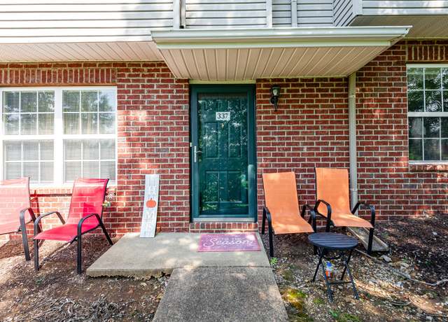 Property at 337 Bonita Pkwy, Hendersonville, TN 37075, 3 beds, 2.5 baths