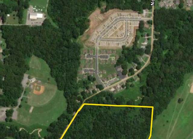 Property at 1382 N Royal St, Jackson, TN 38301