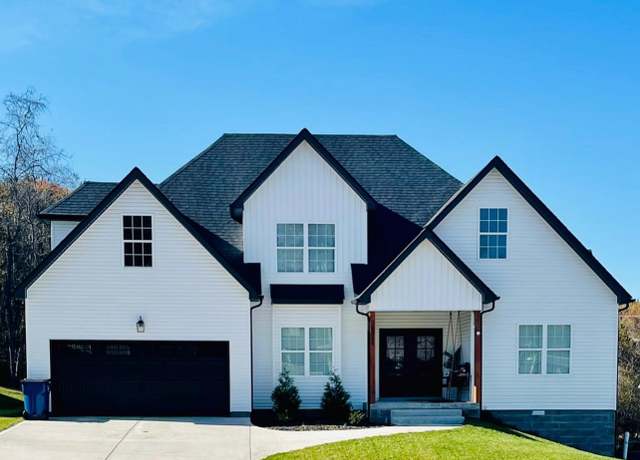 Property at 1388 Sussex Dr, Clarksville, TN 37042, 4 beds, 2.5 baths