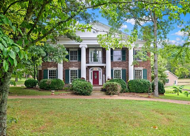 Property at 2142 Braly Ln, Pulaski, TN 38478, 5 beds, 4 baths