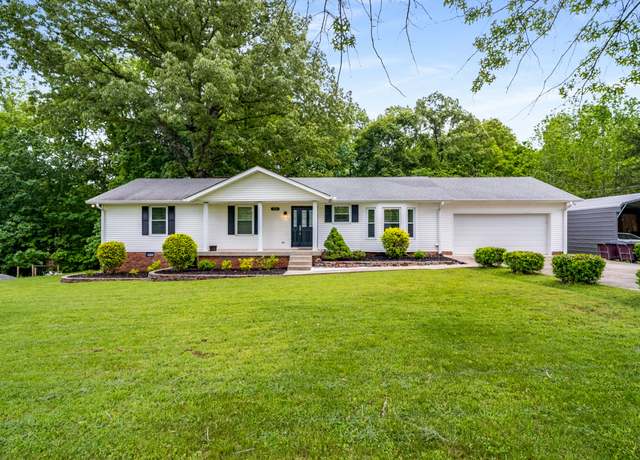 Property at 326 Sanders Ln, Ashland City, TN 37015, 3 beds, 2 baths