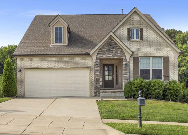 Property at 2008 Hedgelawn Dr, Lebanon, TN 37090, 4 beds, 2.5 baths