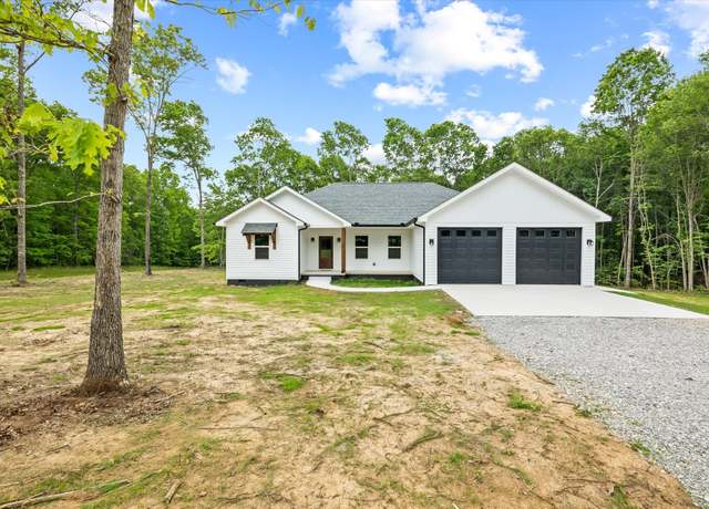 Property at 305 Georgee Rd, Jamestown, TN 38556, 3 beds, 2 baths