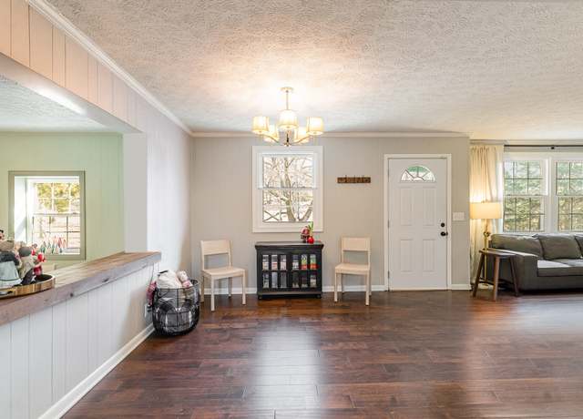 Property at 7316 Chester Rd, Fairview, TN 37062, 2 beds, 1.5 baths