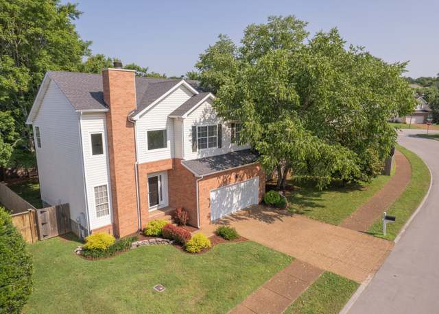 Property at 2202 Falcon Creek Dr, Franklin, TN 37067, 3 beds, 2.5 baths