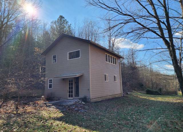 Property at 252 Williams Hollow Rd, Linden, TN 37096, 3 beds, 2 baths