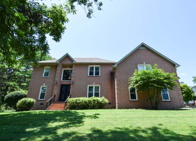 Property at 111 River Chase, Hendersonville, TN 37075, 4 beds, 2.5 baths