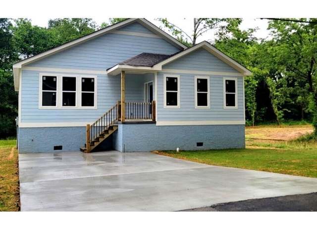 Property at 1308 Gadd Rd, Hixson, TN 37343, 3 beds, 2 baths
