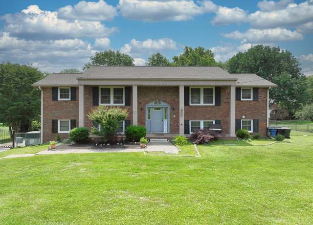 Property at 106 Fairways Dr, Hendersonville, TN 37075, 4 beds, 3 baths