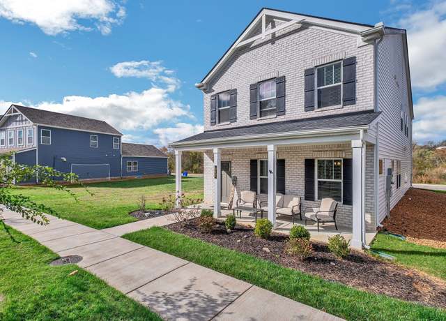 Property at 217 River Rd, Columbia, TN 38401, 3 beds, 2.5 baths