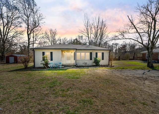 Property at 412 Ardmore Hwy, Fayetteville, TN 37334, 3 beds, 1 bath