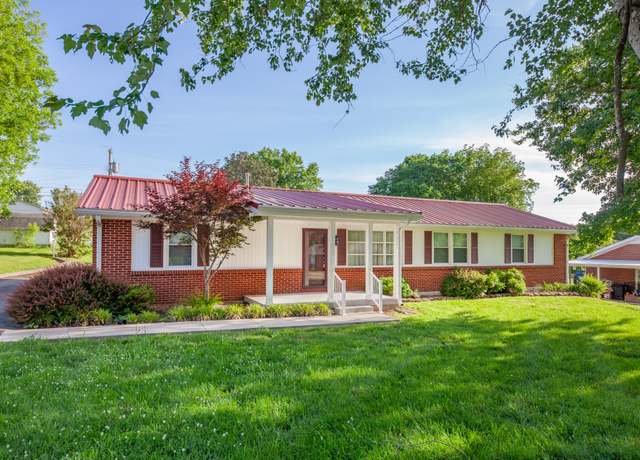 Property at 206 Crestland Dr, Columbia, TN 38401, 3 beds, 1.5 baths