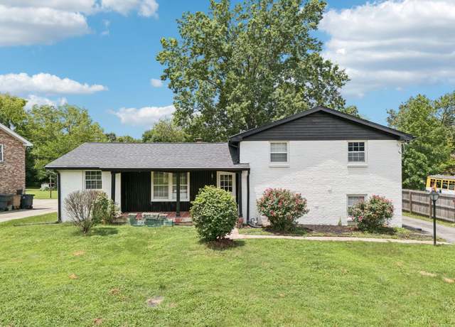 Property at 2840 Rural Hill Cir, Nashville, TN 37217, 5 beds, 3 baths