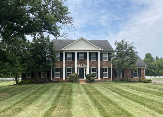 Property at 104 Steeplechase Ln, Nashville, TN 37221, 5 beds, 3.5 baths
