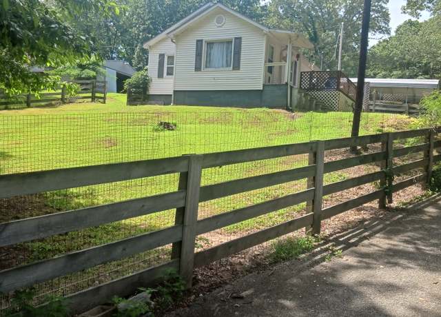 Property at 197 Stigall St, Camden, TN 38320, 3 beds, 2 baths