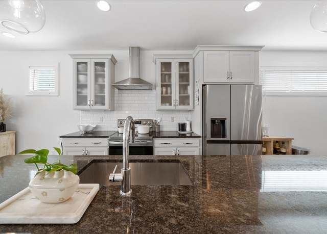 Property at 2123A 14th Ave N, Nashville, TN 37208, 3 beds, 3 baths