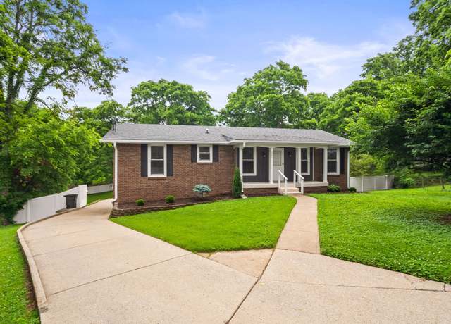 Property at 201 Gates Dr, Hendersonville, TN 37075, 3 beds, 1.5 baths