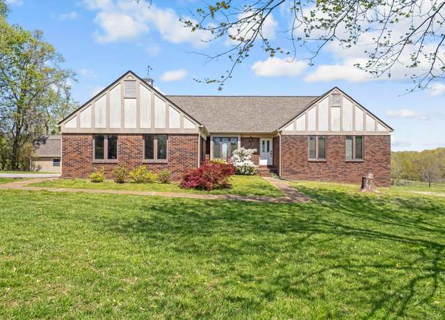 Property at 910 Crowder Rd, Lawrenceburg, TN 38464, 3 beds, 3 baths