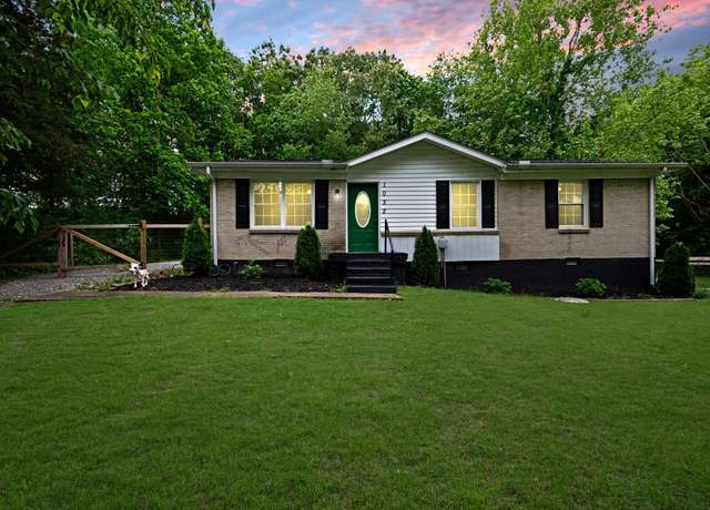 Property at 1032 Gordon Cir, Burns, TN 37029, 3 beds, 1 bath