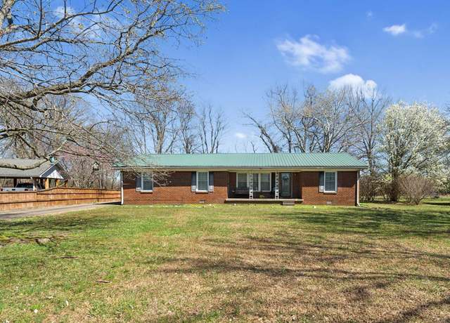 Property at 651 Price Cir, Lafayette, TN 37083, 3 beds, 2 baths