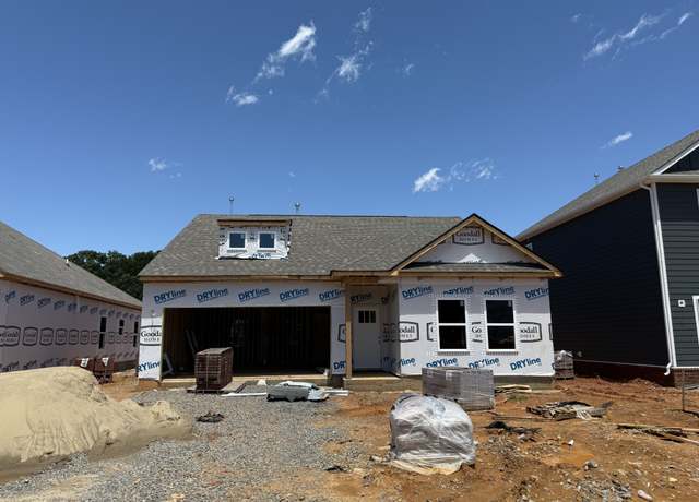 Property at 523 Cedar Brook Dr, White House, TN 37188, 3 beds, 2 baths