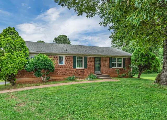 Property at 1006 Hillcrest Cir, Pleasant View, TN 37146, 3 beds, 1.5 baths